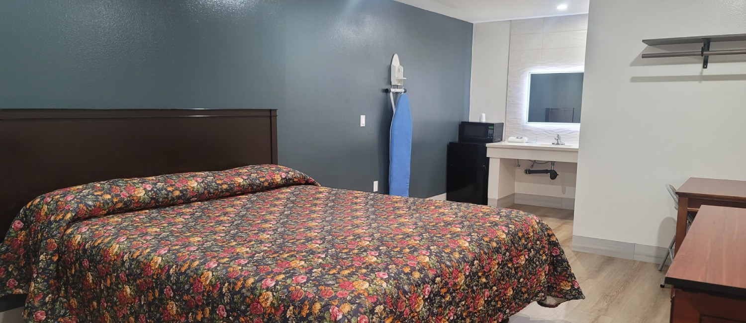 Cozy & Family-friendly Accommodations At Motel Moonlight
